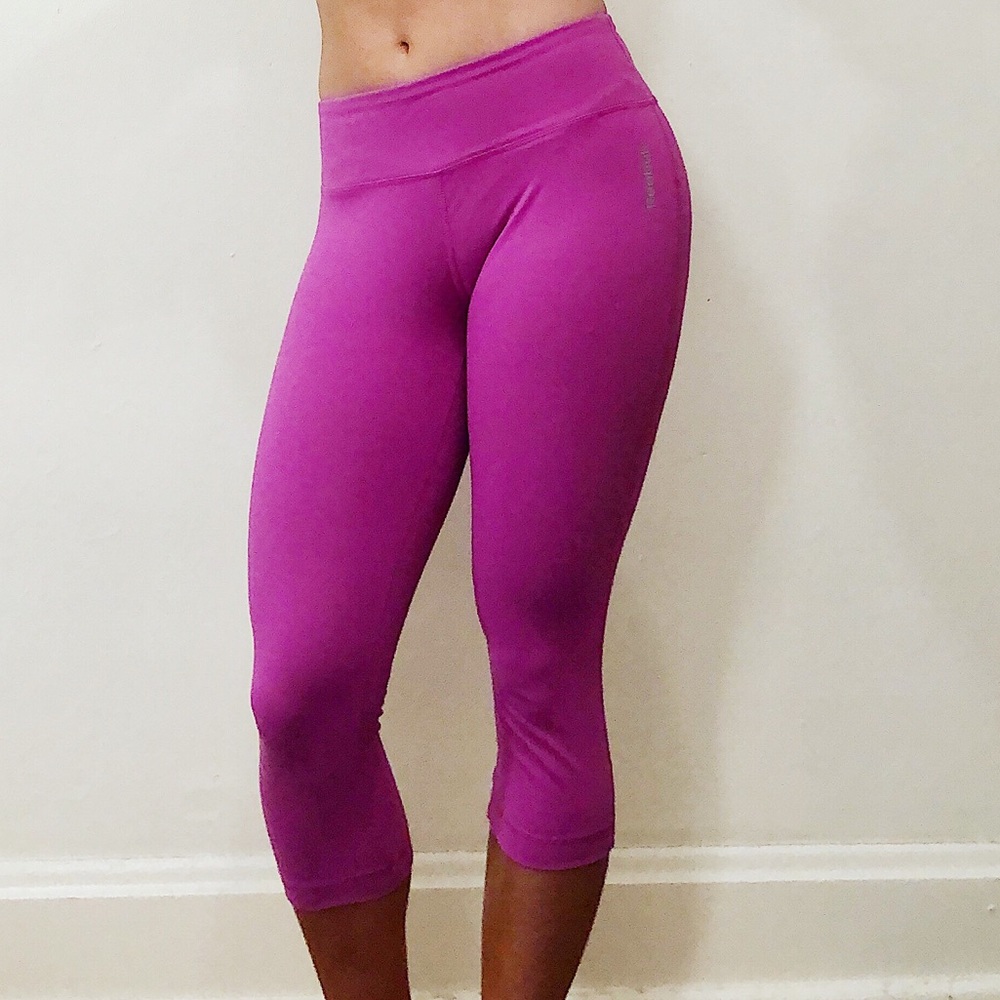 ‼️SALE‼️ Reebok Play-Dry Cropped Workout Leggings